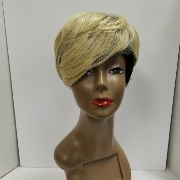 Black and Blond 100% Japanese Fiber Synthetic Wig - Picture 1 of 5